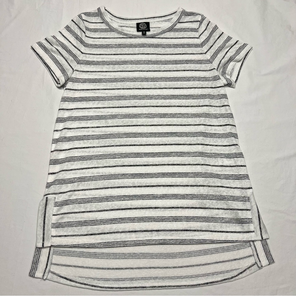 Bobeau, Size M, Black/Grey Striped Shirt